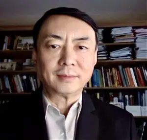 Wenzhong Xiao, headshot